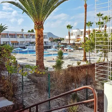 2 Bedrooms Appartement With Shared Pool Enclosed Garden And Wifi At Arona Tenerife Apartment *